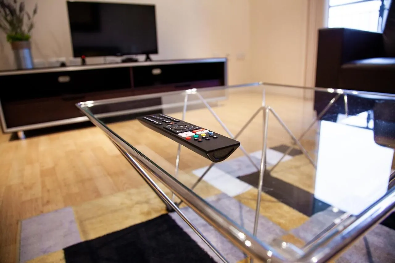 Canary Wharf Retreat - Serviced Apartments London