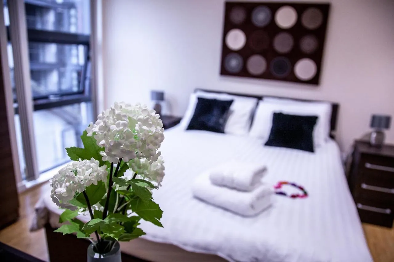 Canary Wharf Retreat - Serviced Apartments London